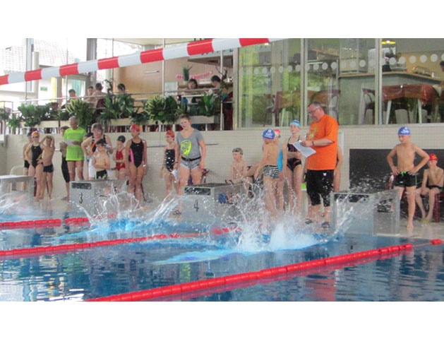Grundschüler schwimmen bei Jugend trainiert für Olympia wieder mit