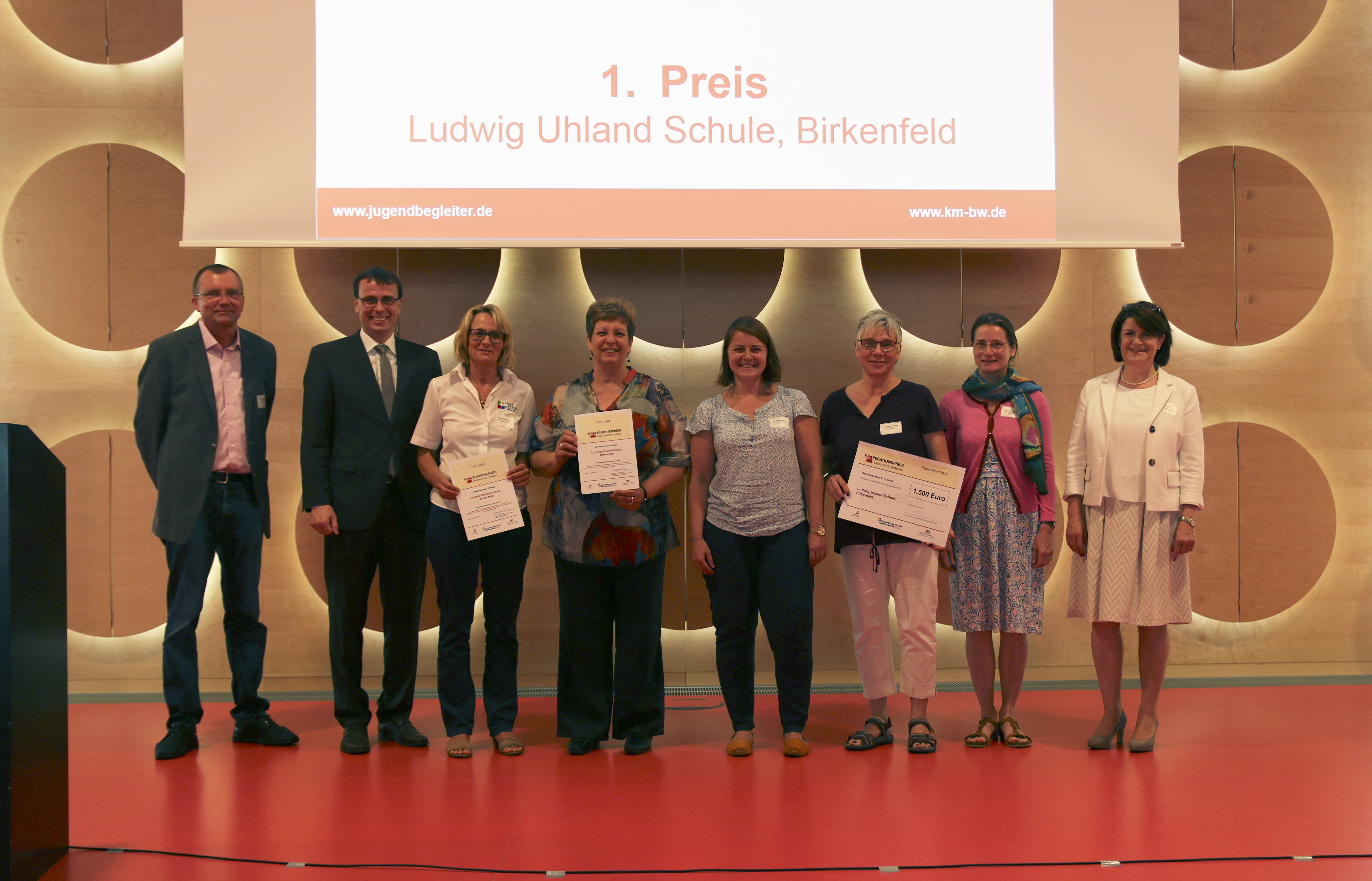 Ludwig-Uhland-Schule gewinnt Kooperationspreis des Landes
