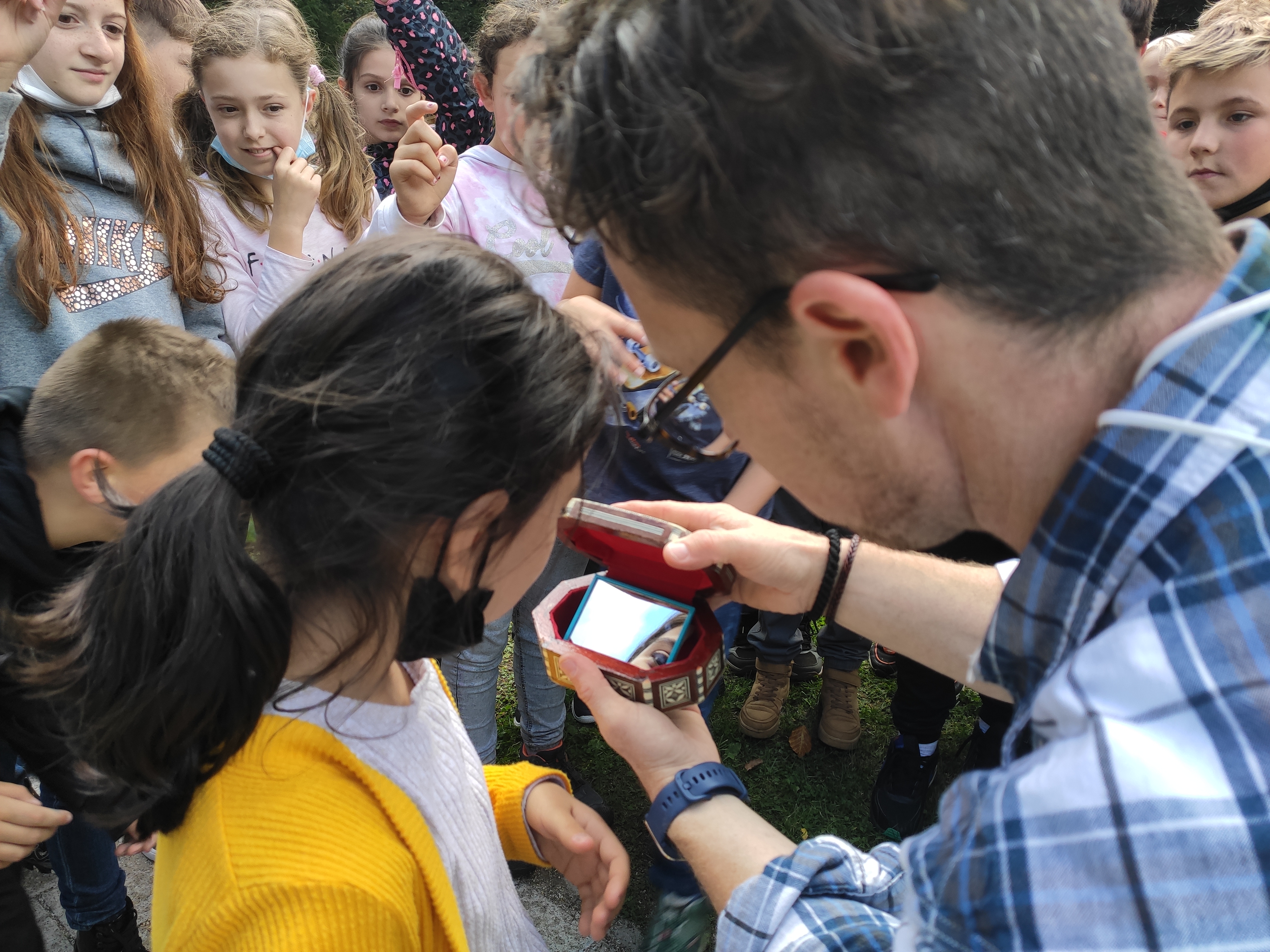 Klassenstufe 5 im Monbachtal angekommen 