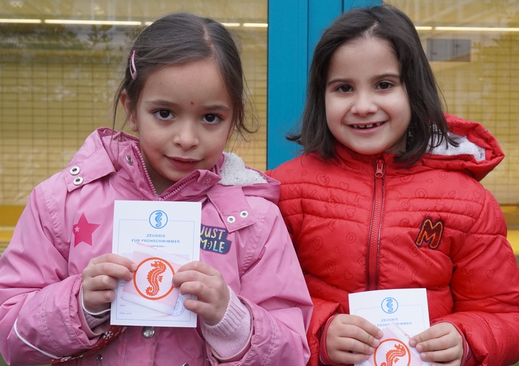 Seepferdchen-Abnahme in der Schwimm-AG