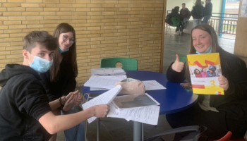 Voulez-vous Kommunikationsprüfung?