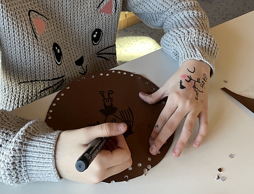 &quot;Ötzi&quot; zu Besuch an der Ludwig-Uhland-Schule