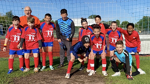 Fußballteam der Grundschule gewinnt bei Jugend trainiert für Olympia