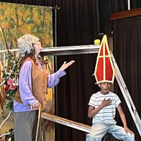 Whitehorse Theatre - live on stage!