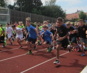 Start 800m Lauf der Jungen