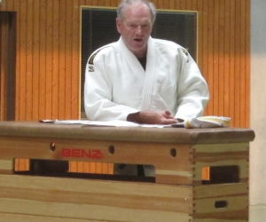 Klaus Herzel, der Prüfer