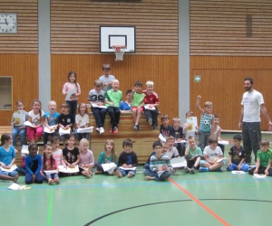 7. Herr Akyol mit allen Teilnehmern